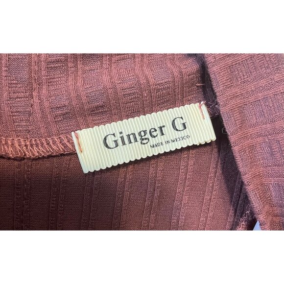 Ginger G Ribbed Mock Neck Top L Burgundy Button Back Long Sleeve Minimalist - Picture 5 of 7